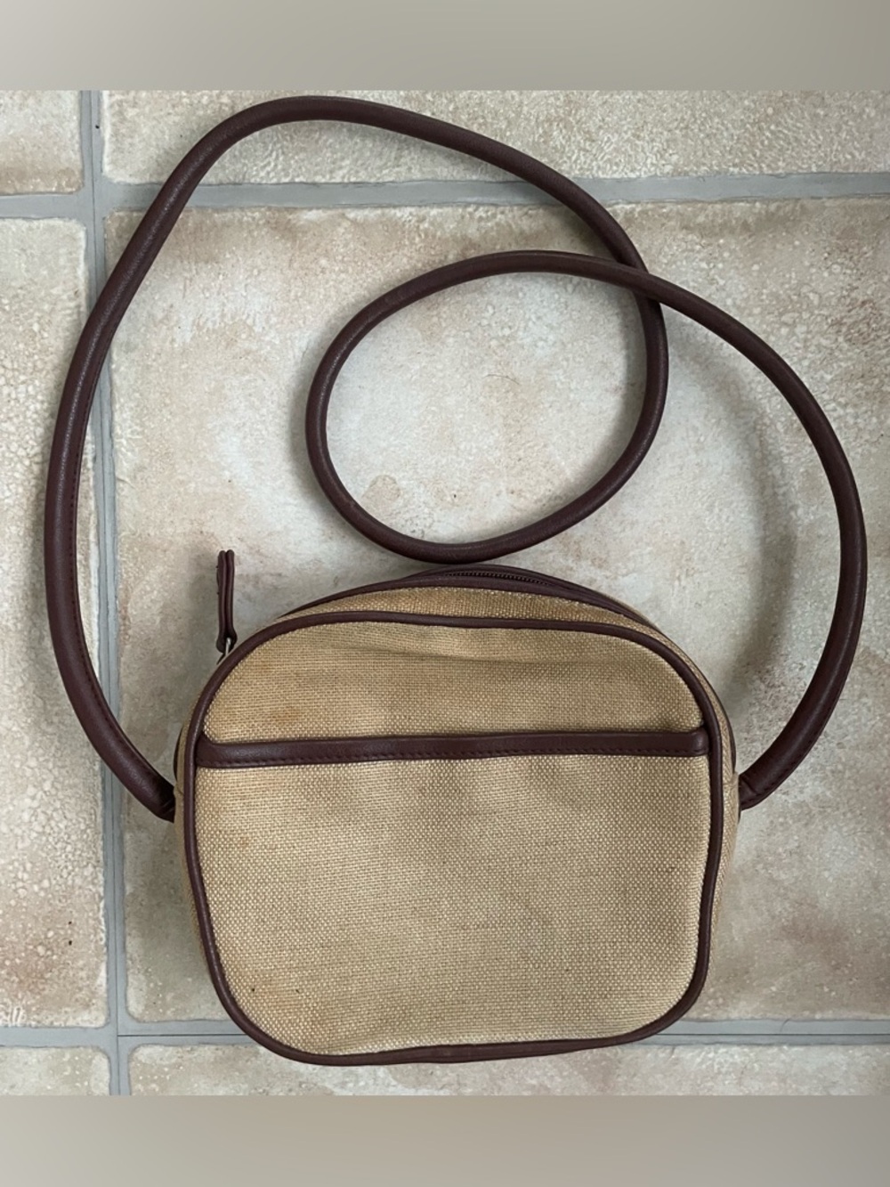 ETIENNE AIGNER Vintage Classic Woven Jute Purse ~ Crossbody Tan Oval Shaped